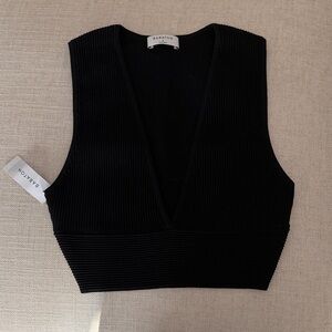 Aritzia Babaton Black Carlotta Ribbed Women's Top NWT
